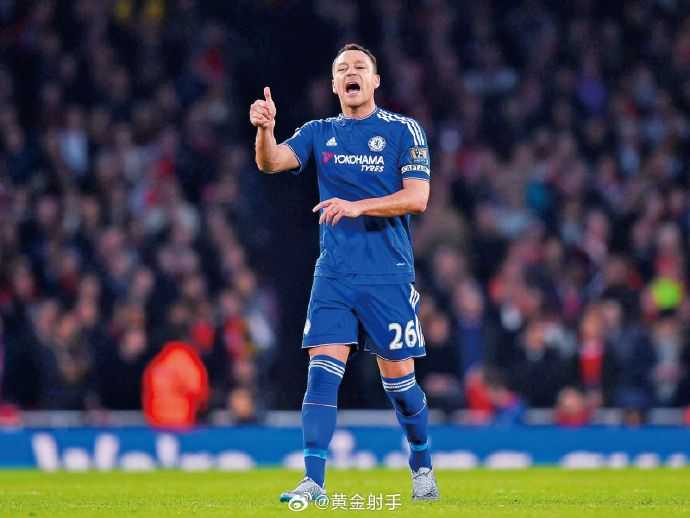 曼城联赛杯决赛完胜阿森纳 特里称英超冠军争夺