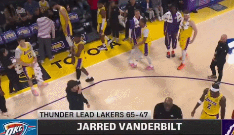 湖人三巨头伤退惨败雷霆，季后赛前遭遇重创