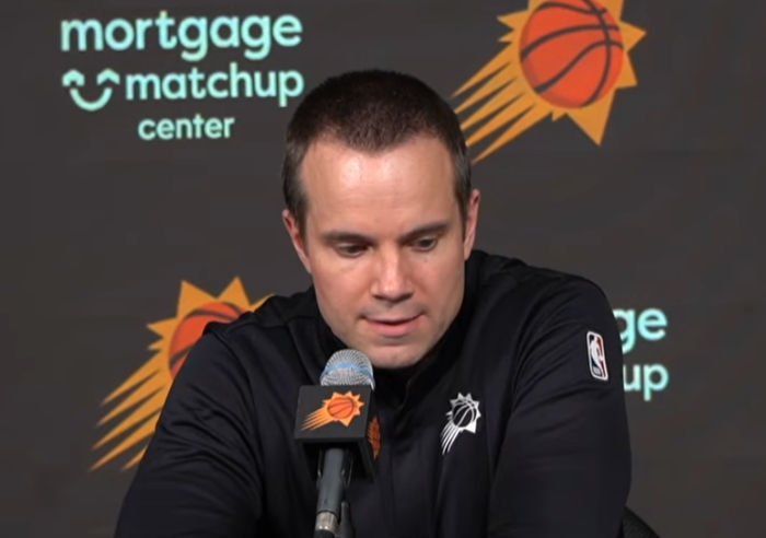 太阳队篮板球防守漏洞暴露 火箭队进攻篮板成关