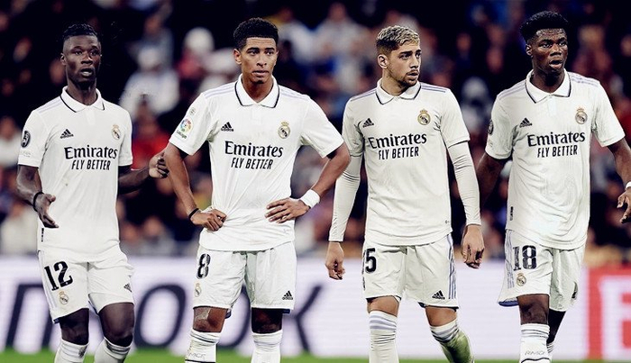 卡马文加红牌成皇马欧冠出局关键 迷失状态致转